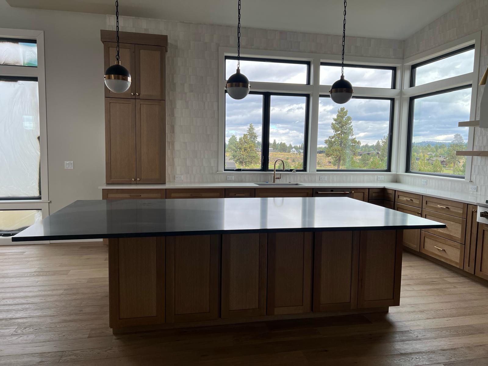 Luxury custom kitchen built by BWA Builders in Bend, Oregon